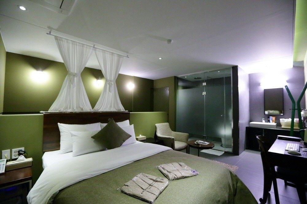 Hotel Myeongjak Chuncheon Exterior foto